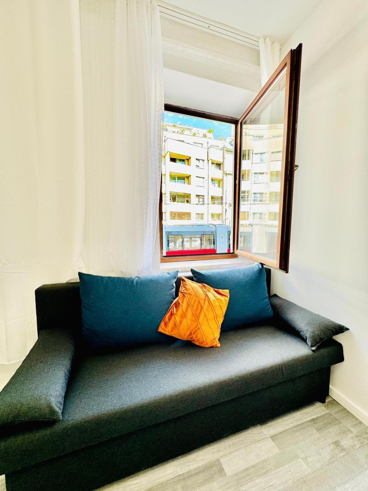 Very Spacious Apartment For Up To 7P With Great Location Wina Bagian luar foto