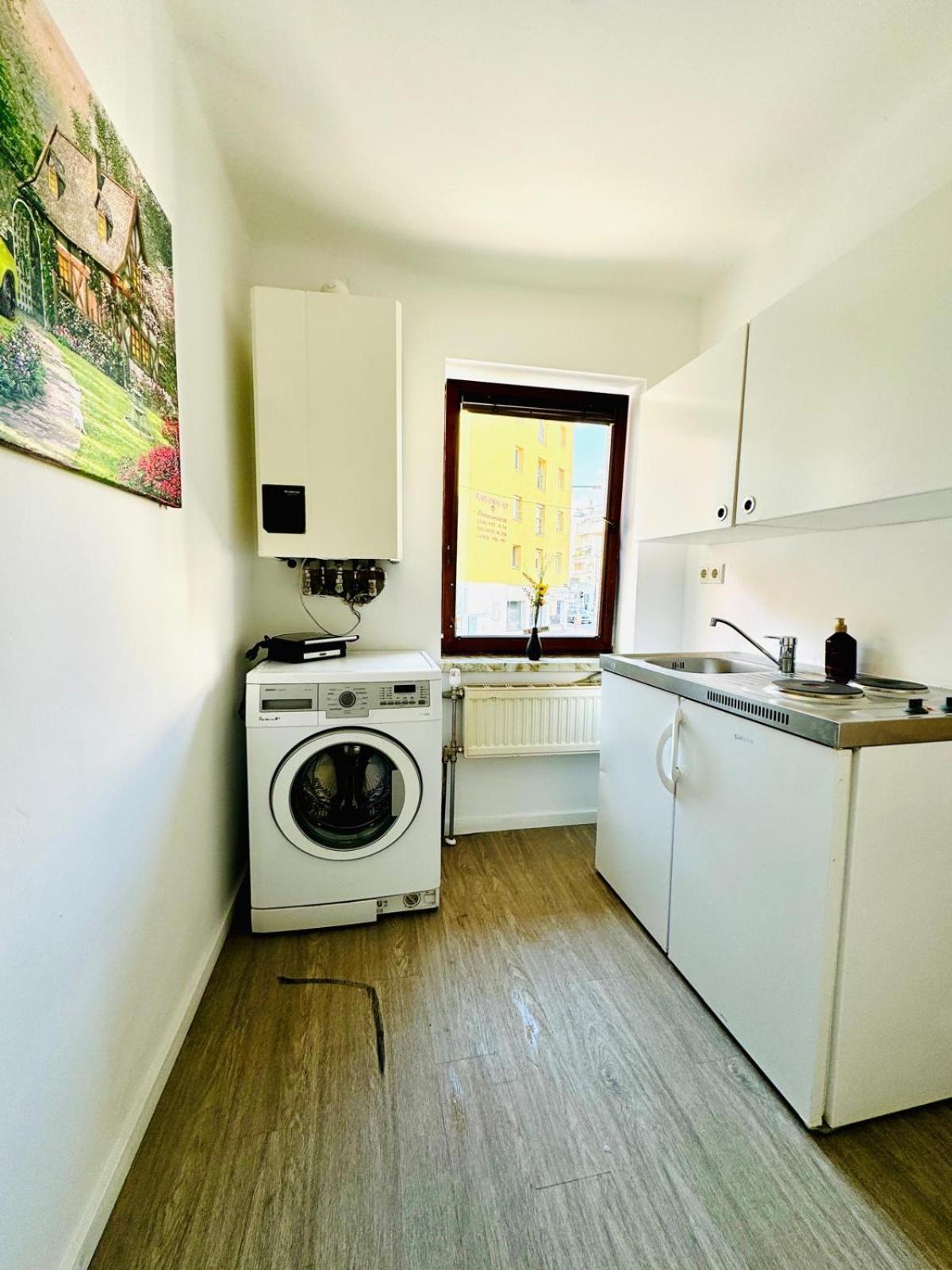 Very Spacious Apartment For Up To 7P With Great Location Wina Bagian luar foto
